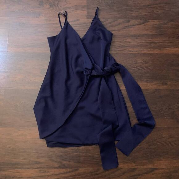 Selfie Leslie navy blue v-neck sleeveless mini wrap dress size S - Picture 5 of 11